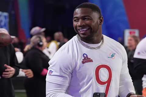 Jonnu Smith’s agent reveals Dolphins star’s ‘first choice’ in new twist to trade saga