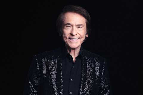 Raphael to Be Honored as Latin Recording Academy 2025 Person of the Year