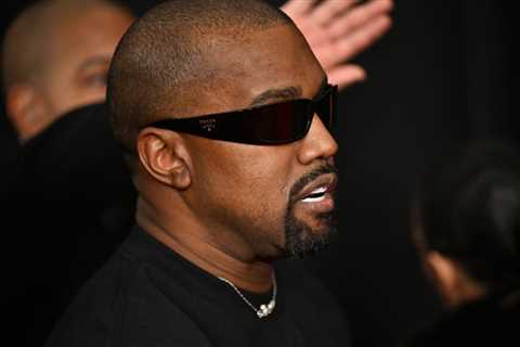 Ye Says He ‘Dreams’ of Apologizing to Jay-Z