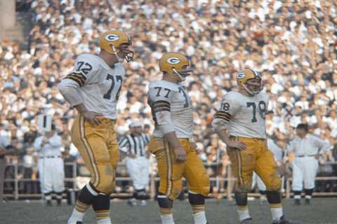 Steve Wright, Packers Super Bowl champion whose likeness was used on iconic NFL trophy, dead at 82
