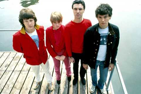 Talking Heads Mark 50 Years Since First Gig With ‘Psycho Killer’ Video