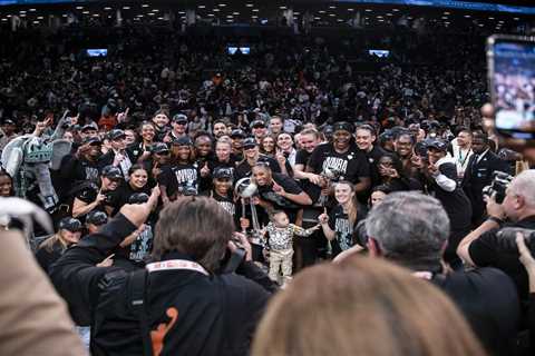 Liberty celebrate title in Washington with ‘amazing’ meeting with Obamas