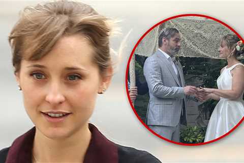'Smallville' Star Allison Mack Gets Married After Prison Release