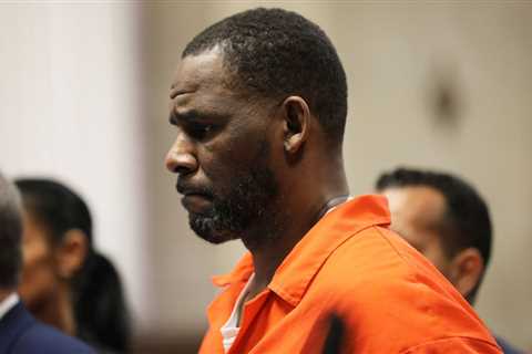 R. Kelly’s Lawyer Says He’s in Solitary Confinement After Jailhouse Murder Plot Claims
