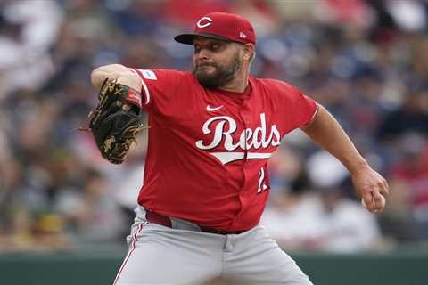 Wade Miley responds to allegation that he supplied drugs to Tyler Skaggs