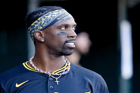 Andrew McCutchen claps back at ex-MLB exec David Samson in war of words over baseballs