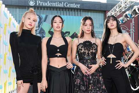 BLACKPINK Teases Fans With First Photo of All Members Together in Months