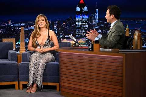 Karol G Set to Bring ‘Tropicoqueta’ Vibes on ‘Tonight Show,’ Performs New Single ‘Papasito’: Watch