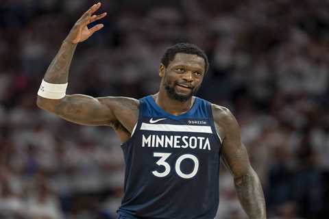 Julius Randle staying with Timberwolves on $100 million contract