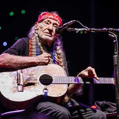 Willie Nelson & Bob Dylan’s Outlaw Music Festival Tour Delayed After Storm
