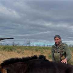 Jay Cutler Goes On Hunting Spree In South Africa, Sparks Controversy