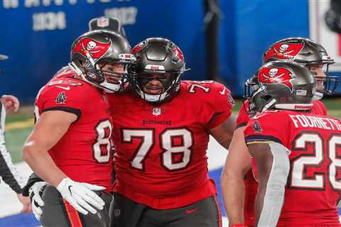 Buccaneers All-Pro lineman Tristan Wirfs expected to miss time with crushing injury