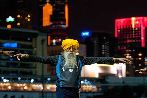 World’s oldest marathon runner, known as ‘Turbaned Torpedo,’ dies at 114 in hit-and-run