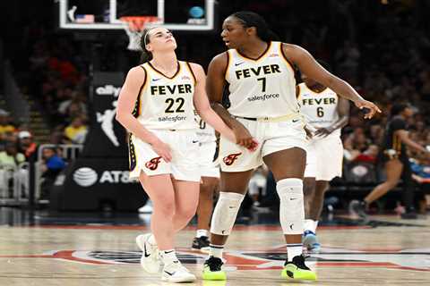 Caitlin Clark appears to re-injure groin in major Fever concern