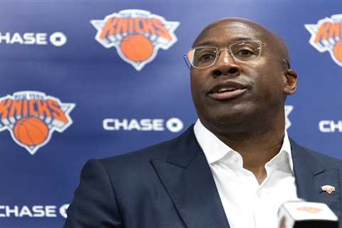 Mike Brown’s Knicks pace change brings big Jalen Brunson, Karl-Anthony Towns questions