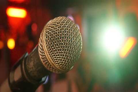 The Ins and Outs of Age Restrictions for Comedy Shows in Northwest Arkansas