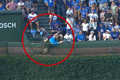 Cubs Fan Falls In Wrigley Field Basket In Hunt For Home Run Ball