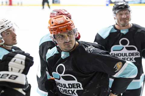 Ducks’ Frank Vatrano excited he is teammates again with Chris Kreider