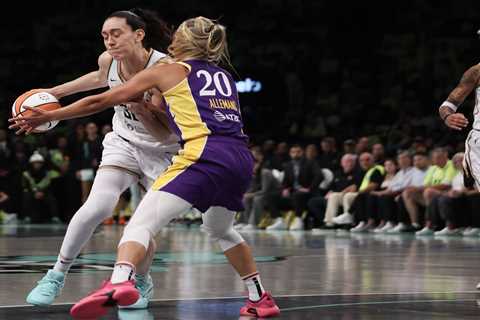 Liberty avoid worst-case scenario with Breanna Stewart injury update