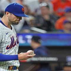 Clay Holmes looks gassed after another poor outing for Mets