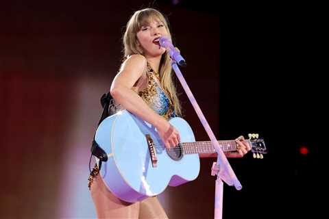 Taylor Swift Fans Have the ‘Zoomies’ Over ‘Life of a Showgirl’ News: ‘I Am Bouncing Around … Like a ..