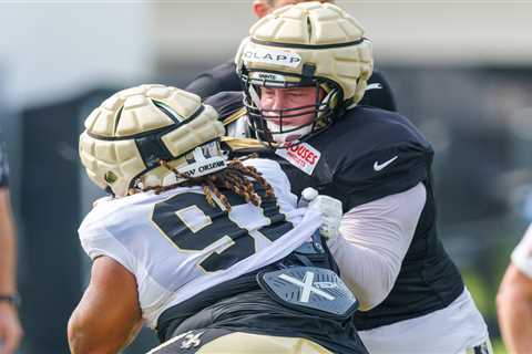 Saints center Will Clapp done for season in crushing injury blow