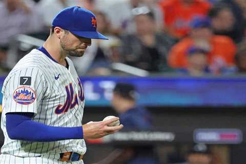 Clay Holmes looks gassed after another poor outing for Mets