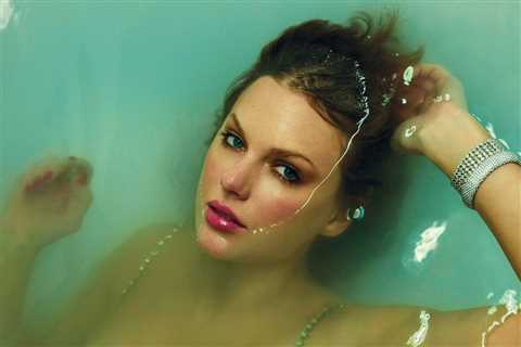 Taylor Swift Streams Rise in Anticipation of Recently Announced ‘The Life of a Showgirl’