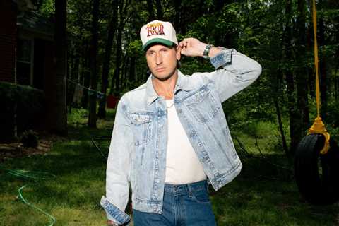 Russell Dickerson on Hitting New Heights: ‘For the First Time, What I’m Seeing Is Matching Up to..