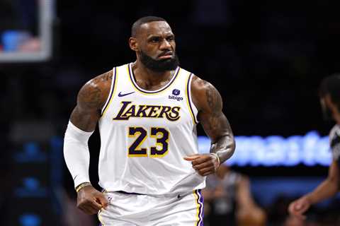 Warriors have made ‘multiple’ calls to try to pair LeBron James with Stephen Curry