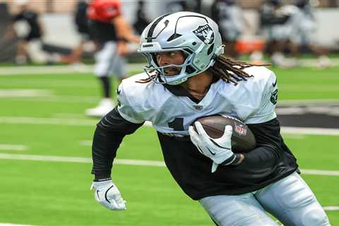 Finding hole-in-the-wall receivers can be effective fantasy football strategy