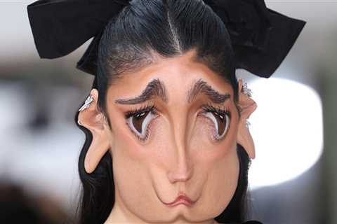 A-List Celebrity Scramble ... Guess The Singer!