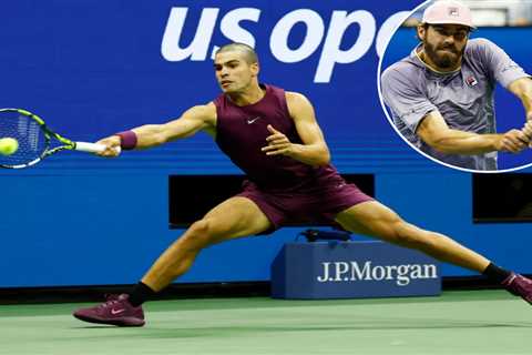 New-look Carlos Alcaraz has all the answers for easy win over Reilly Opelka in US Open first round