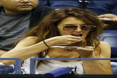 Katie Holmes chows down on $100, caviar-topped chicken nuggets at US Open