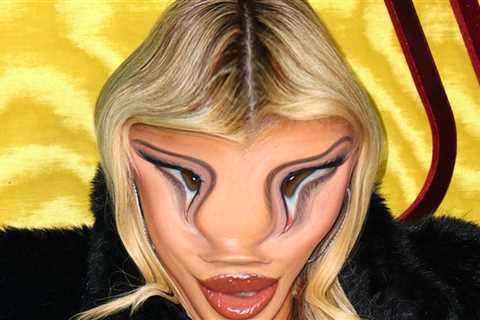 Celebrity Scramble -- Can You Guess the Singer?!