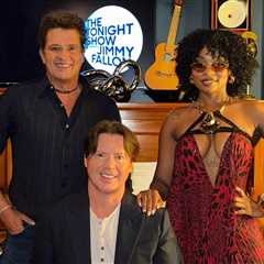 Arthur Hanlon, Carlos Vives & Goyo Bring Their Blues-Cumbia Fusion to ‘The Tonight Show’