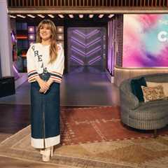 Here’s When ‘The Kelly Clarkson Show’ Will Return for New Episodes (And New Kellyoke Covers)