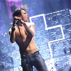 Yungblud, Steven Tyler & Joe Perry Lead Ozzy Osbourne Tribute Performance at 2025 VMAs:..