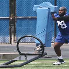 Andrew Thomas practices again with Giants return against Cowboys a possibility