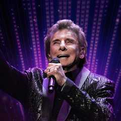 Barry Manilow Announces Farewell Performances in 9 U.S. Cities