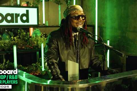 Leon Thomas Accepts the Breakthrough of the Year Award | R&B/Hip-Hop Power Players 2025