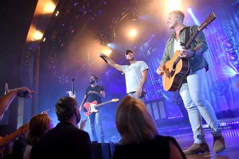 Old Dominion Says Kenny Chesney ‘Definitely Is Deserving’ of Country Music Hall of Fame Honor