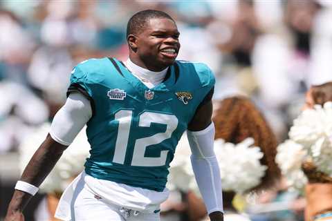 Travis Hunter shows off new haircut before NFL debut