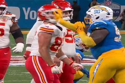 Andy Reid miffed after Chargers’ Teair Tart escapes ejection for smacking Travis Kelce