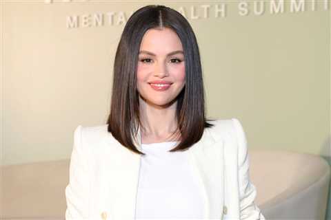 Selena Gomez Is Grateful For Painfully Honest 2022 ‘My Mind & Me’ Doc, But Says ‘That’s Not..