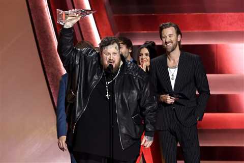 All CMA Awards New Artist of the Year Winners Over 30: Jelly Roll, Keith Urban, Chris Stapleton..