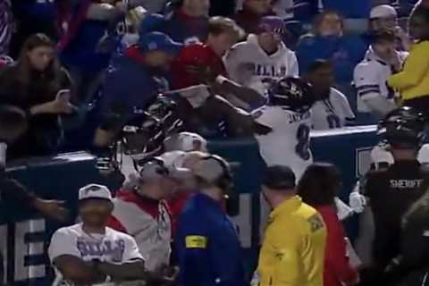 Lamar Jackson has an apology — and some advice — for unruly Bills fan: ‘Just chill’