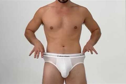 Guess The Rapper Who Shared This Selfie In His Skivvies!