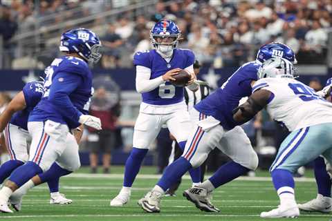 Giants unveil Jaxson Dart package as QB of the future makes NFL debut