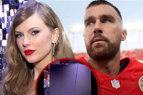 Taylor Swift Was Behind Bulletproof Barrier at NFL Game After Charlie Kirk Killing, Fans Say
